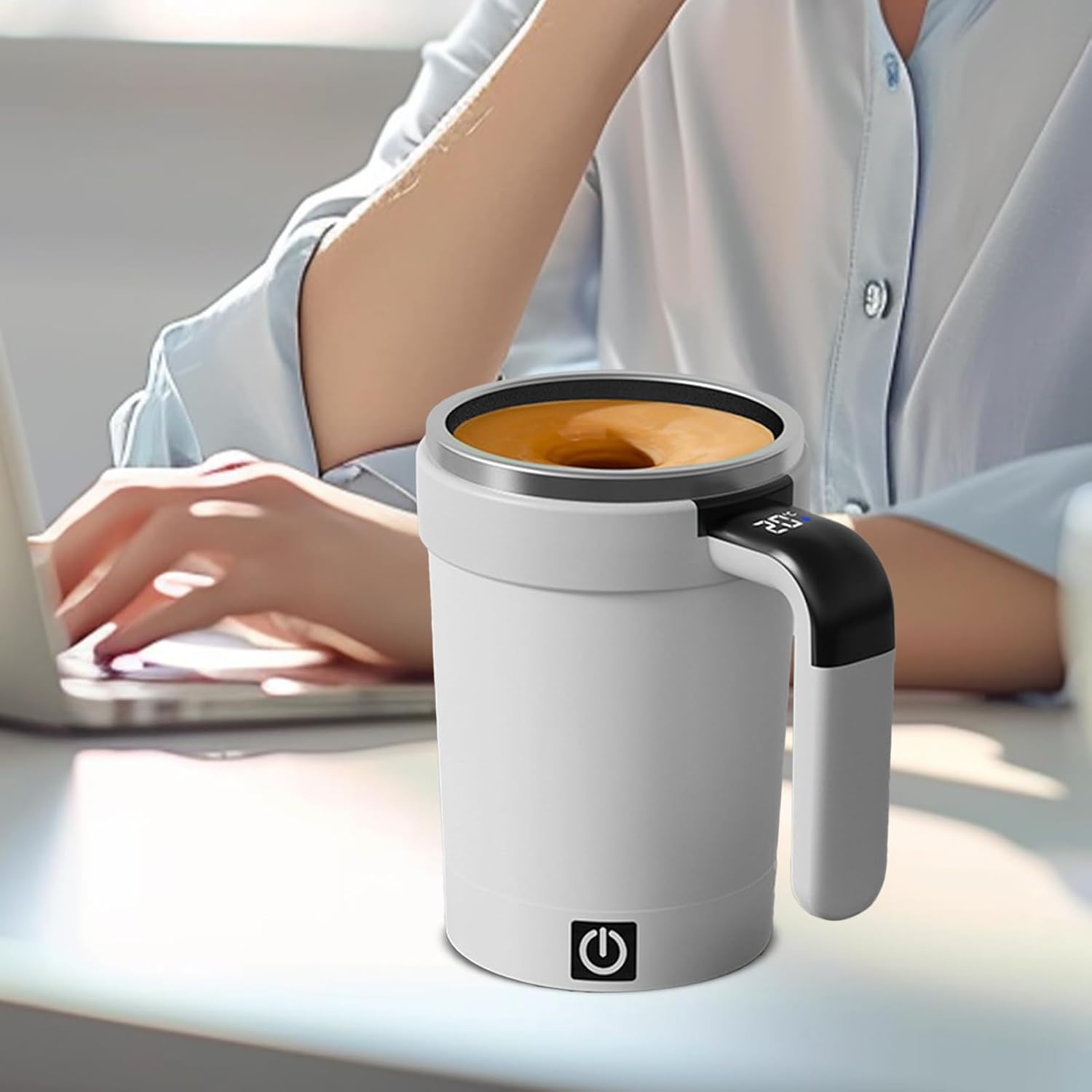 Mug à Café Auto-Mélangeant avec Affichage de Température - Mélangeur Magnétique Rechargeable pour Pique-Nique, Camping, Maison, Hôtel et Restaurant